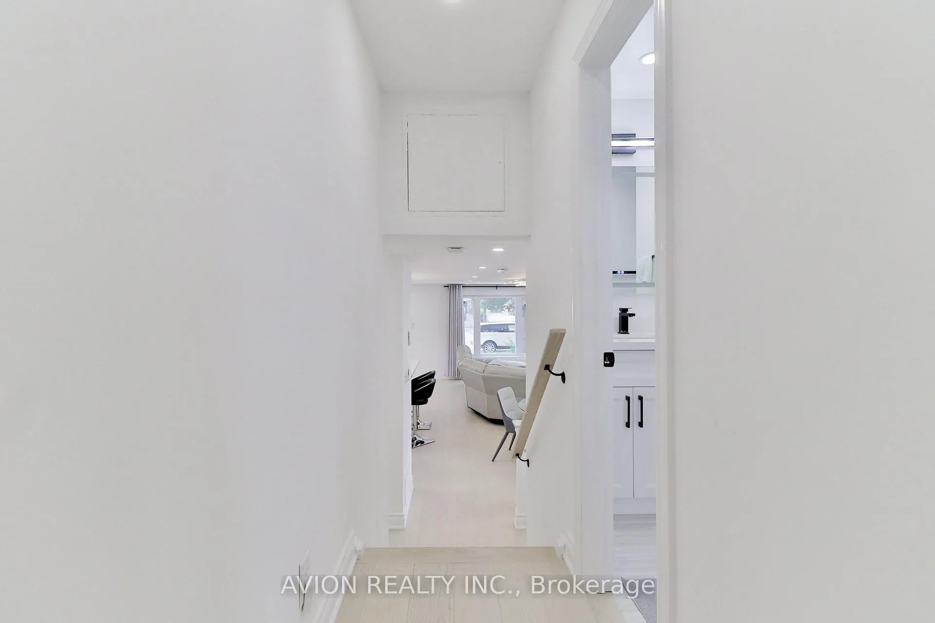 Photo 12 of 128 Rutherford Road N, Brampton, Madoc — HOMEH