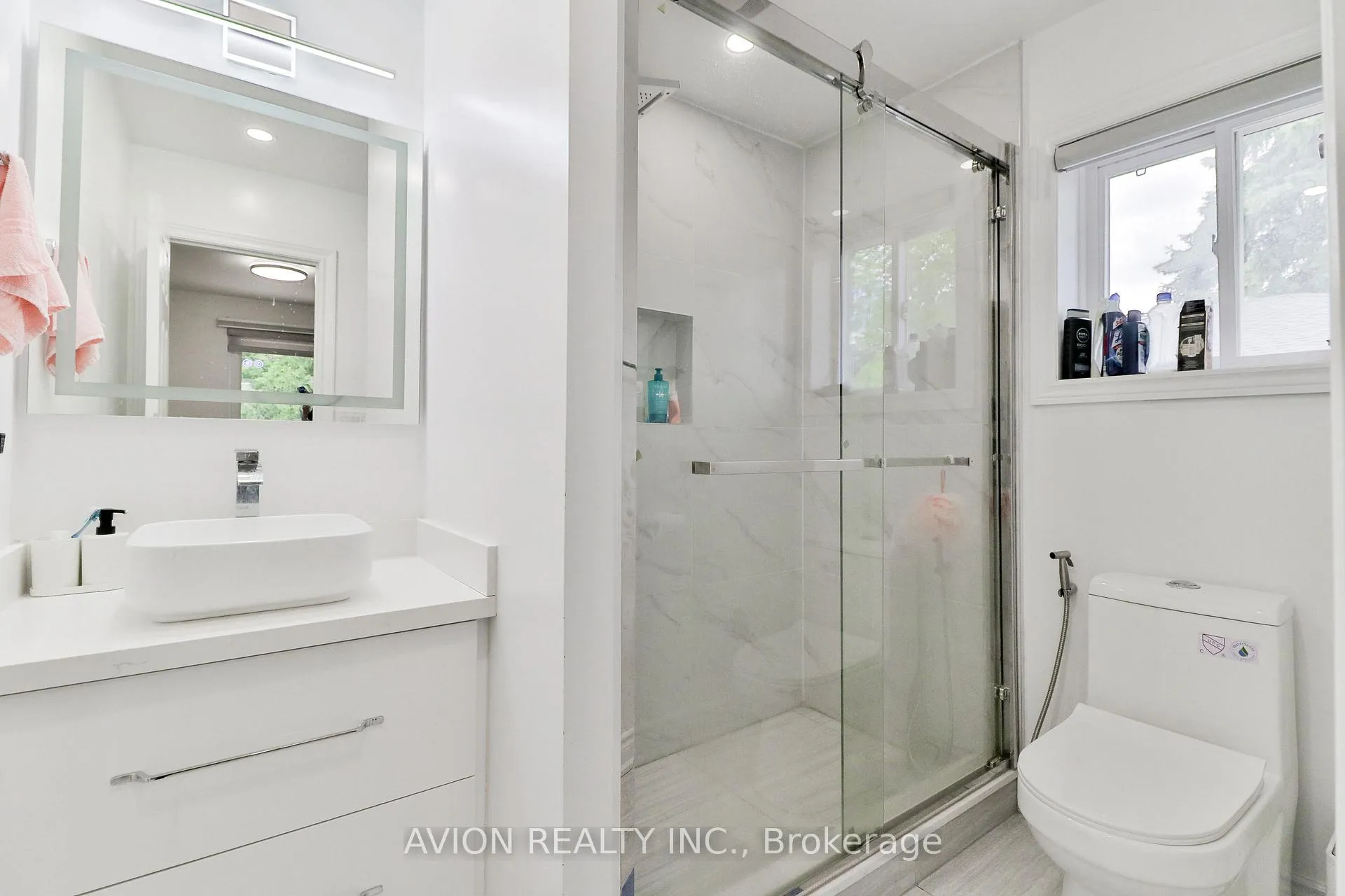 Photo 17 of 128 Rutherford Road N, Brampton, Madoc — HOMEH
