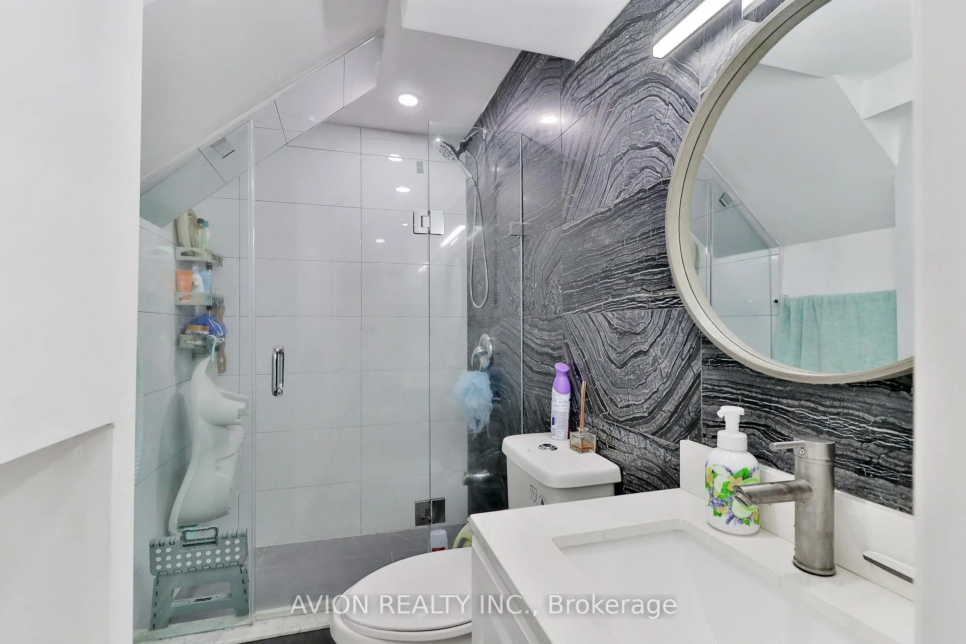 Photo 28 of 128 Rutherford Road N, Brampton, Madoc — HOMEH