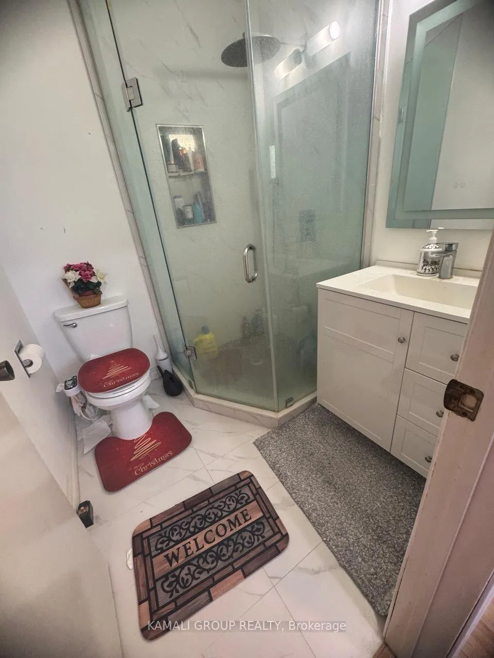 Photo 14 of 24 Valhalla Court, Aurora, Aurora Village — HOMEH