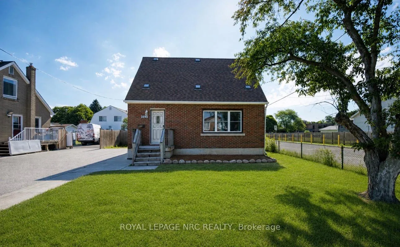 Photo 1 of 3090 Dorchester Road, Niagara Falls, Stamford — HOMEH