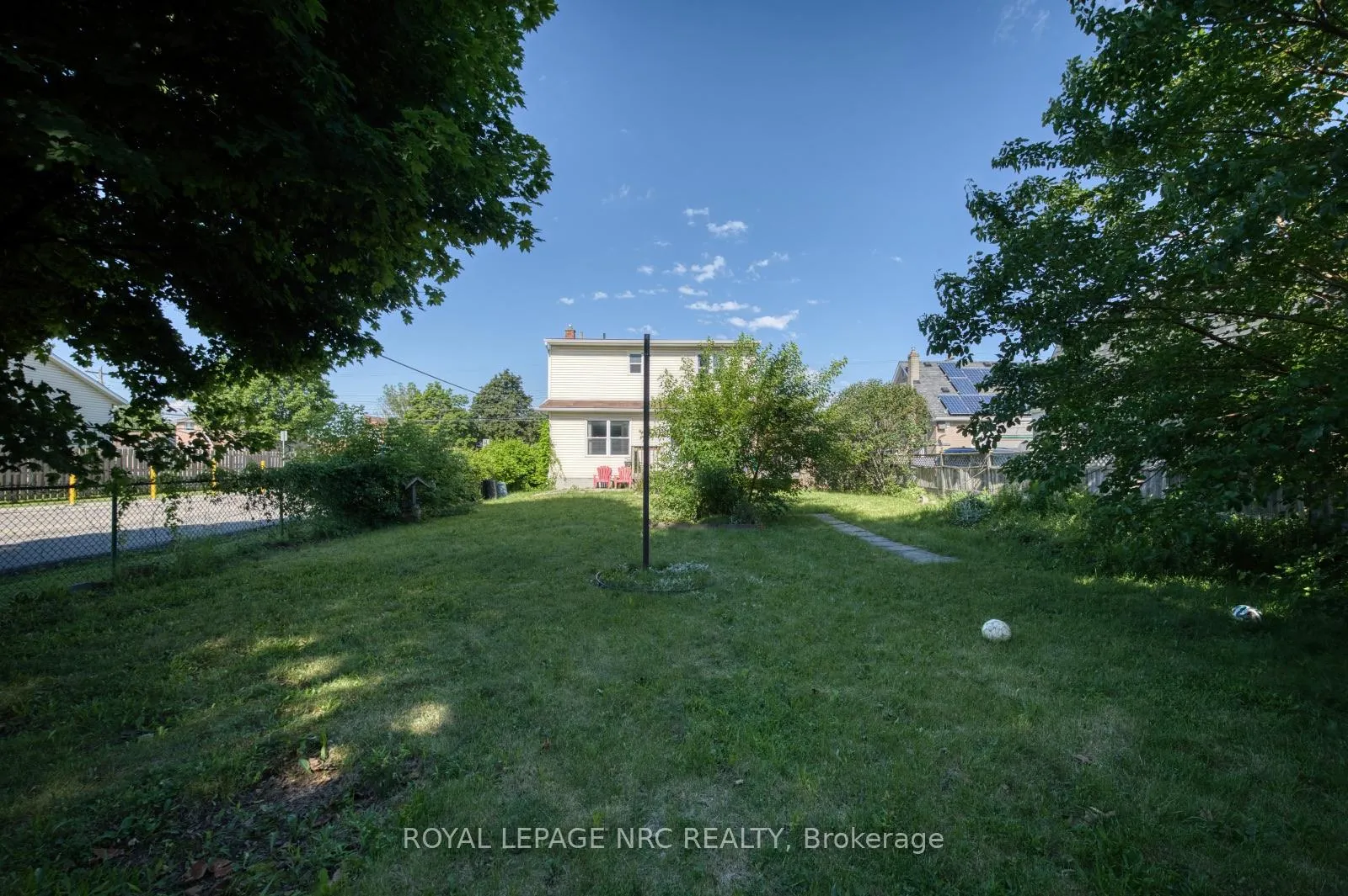 Photo 4 of 3090 Dorchester Road, Niagara Falls, Stamford — HOMEH