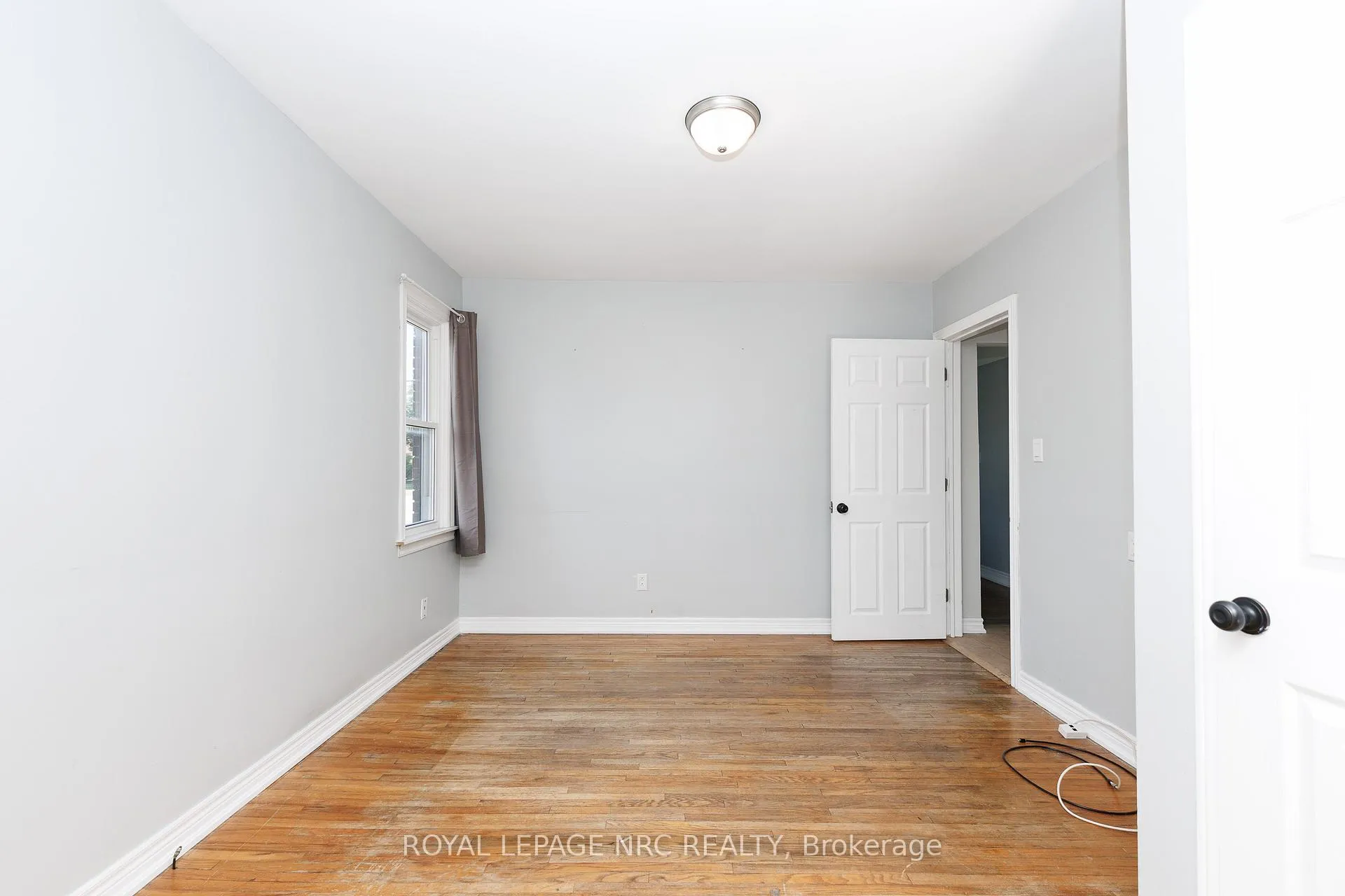 Photo 18 of 3090 Dorchester Road, Niagara Falls, Stamford — HOMEH