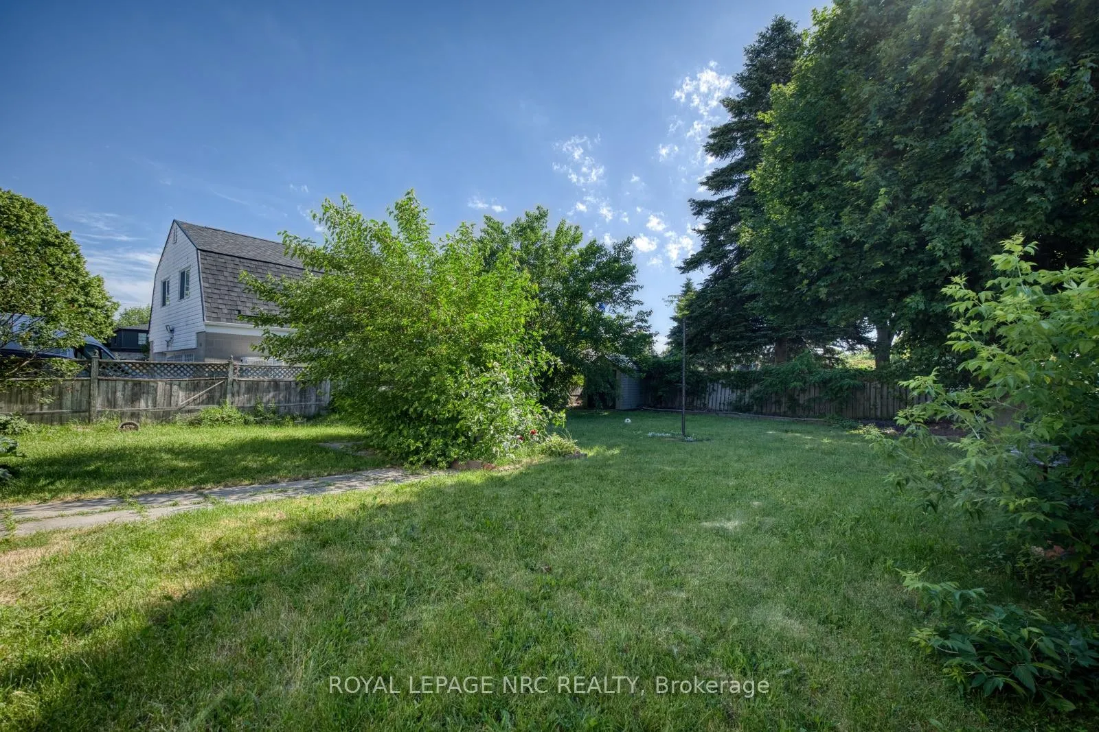 Photo 36 of 3090 Dorchester Road, Niagara Falls, Stamford — HOMEH