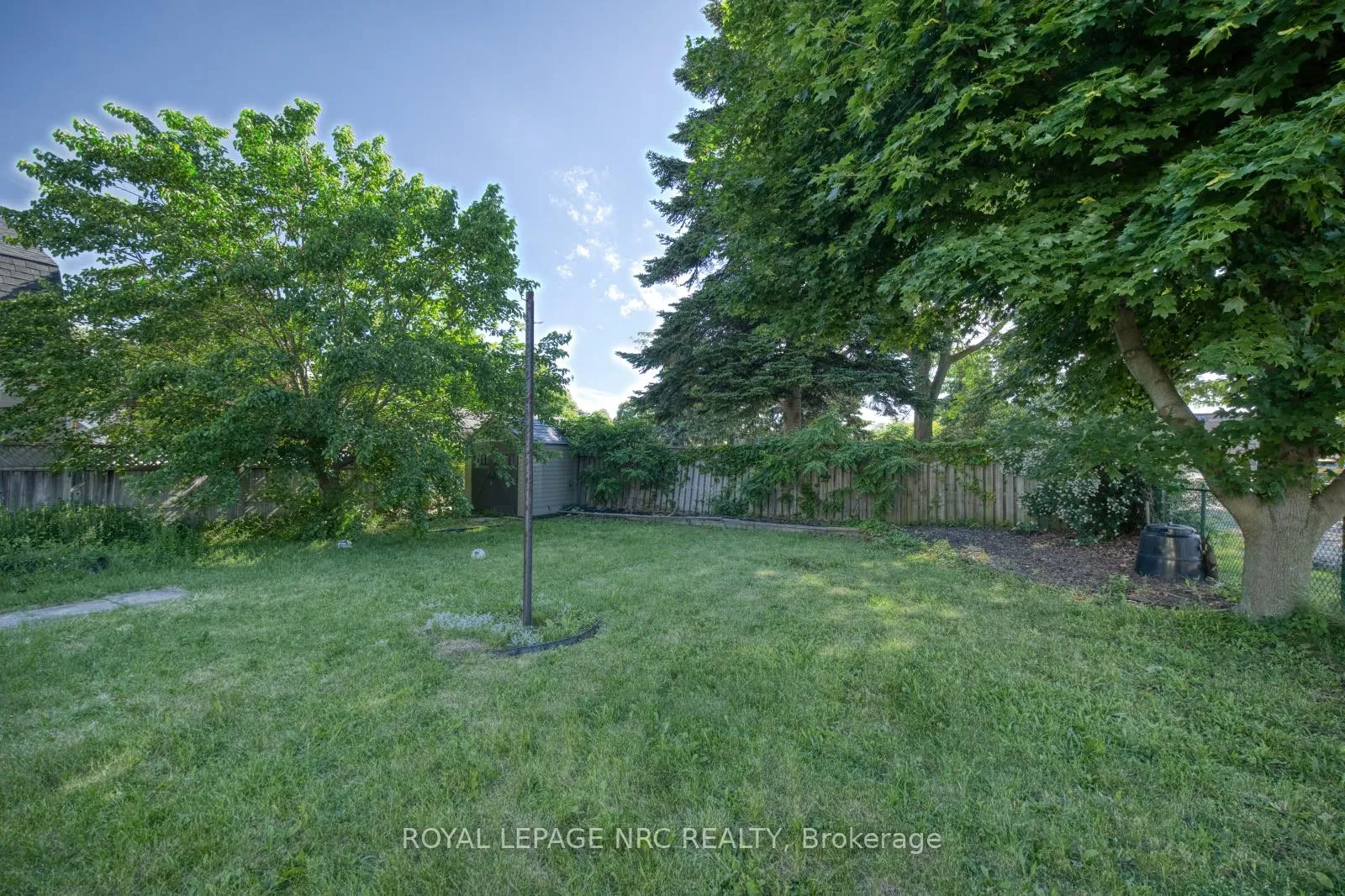 Photo 37 of 3090 Dorchester Road, Niagara Falls, Stamford — HOMEH