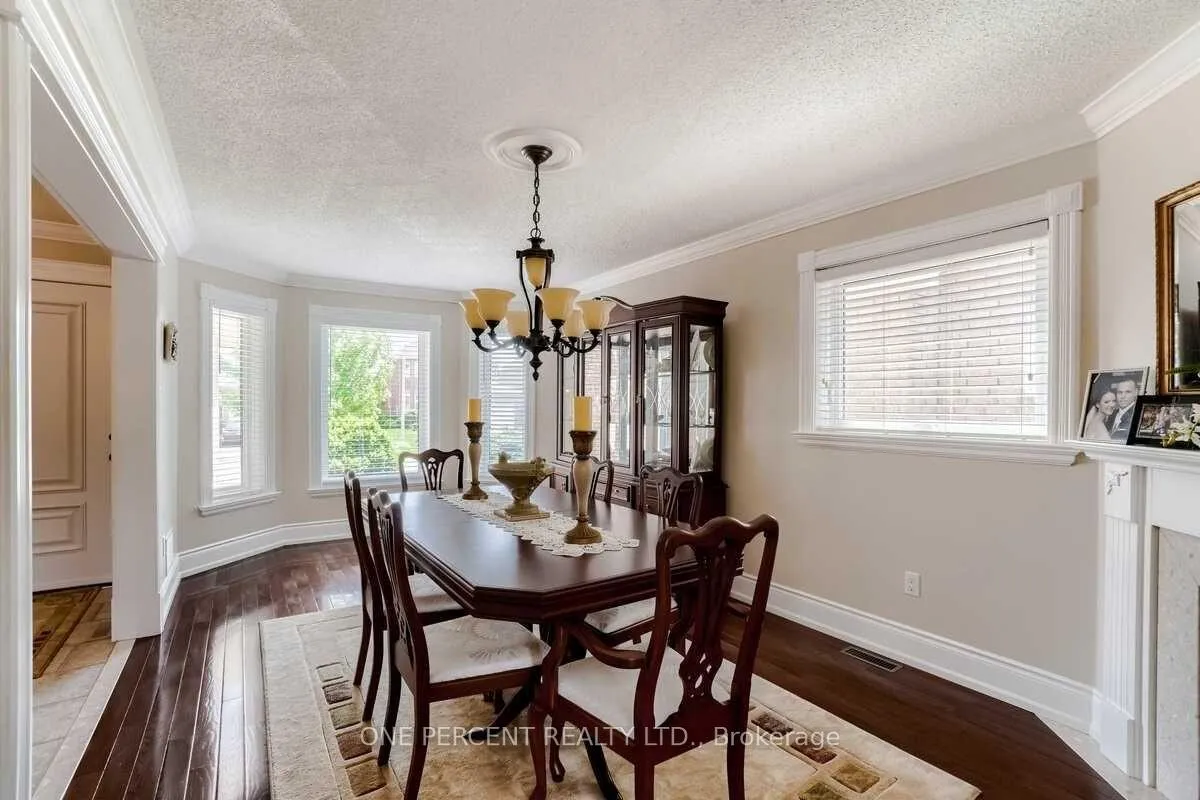 Photo 4 of 15 Beaverhall Road, Brampton, Brampton West — HOMEH