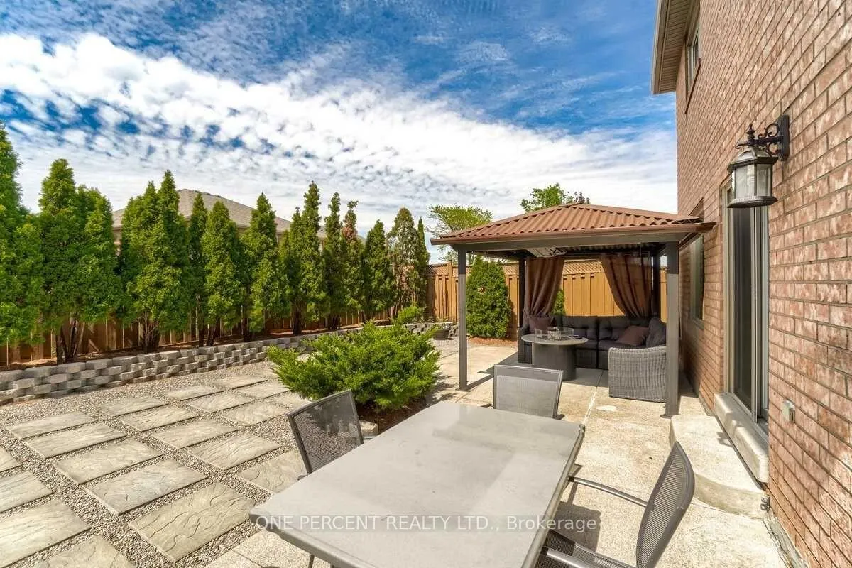 Photo 30 of 15 Beaverhall Road, Brampton, Brampton West — HOMEH