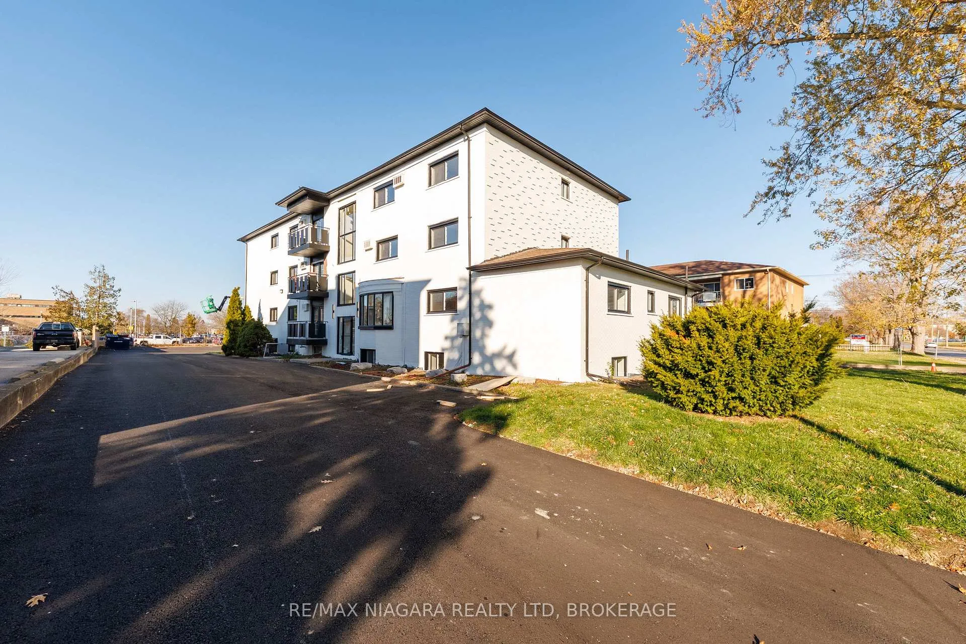 Front of Unit Unit 12, 141 Plymouth Road