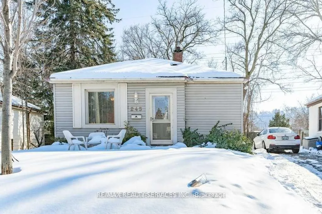 Photo 1 of 245 Haddon Ave, Hamilton, Ainslie Wood — HOMEH