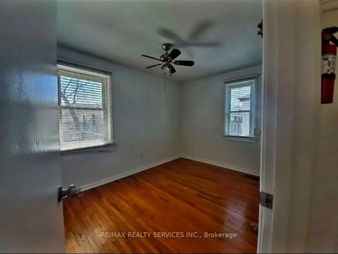 Photo 9 of 245 Haddon Ave, Hamilton, Ainslie Wood — HOMEH
