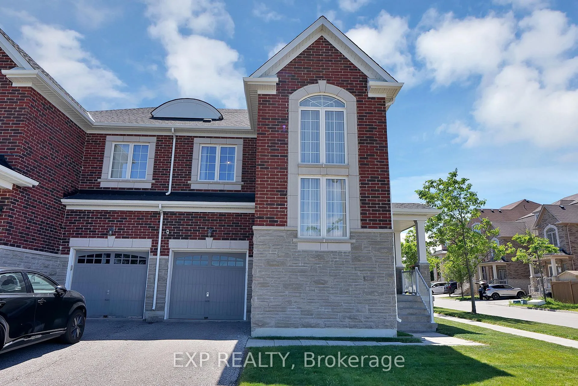 Photo 4 of 51 Living Crescent, Markham, Victoria Square — HOMEH