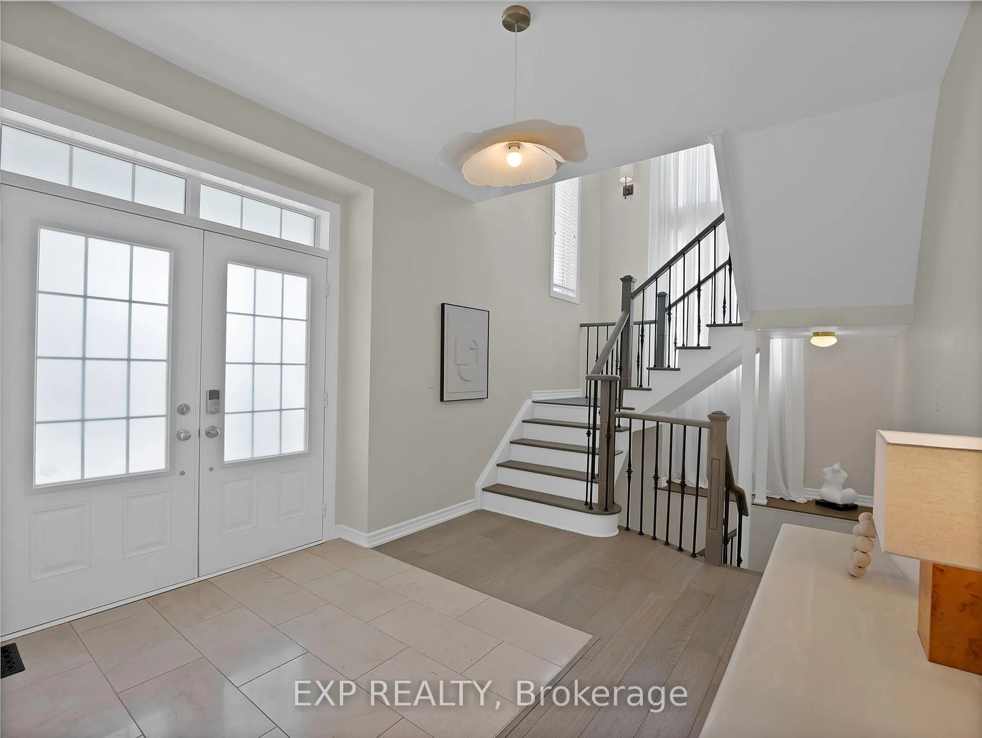 Photo 6 of 51 Living Crescent, Markham, Victoria Square — HOMEH