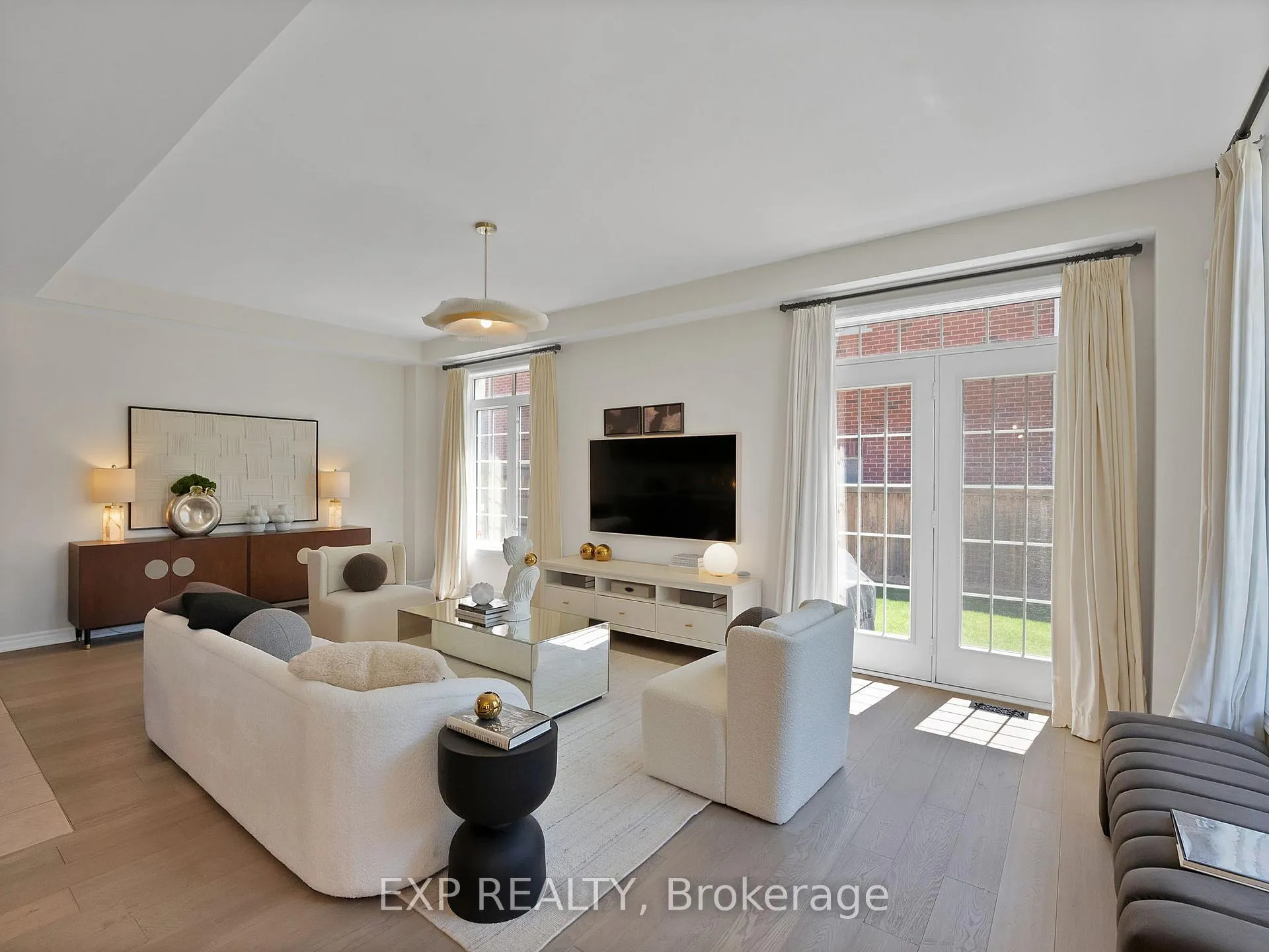 Photo 7 of 51 Living Crescent, Markham, Victoria Square — HOMEH