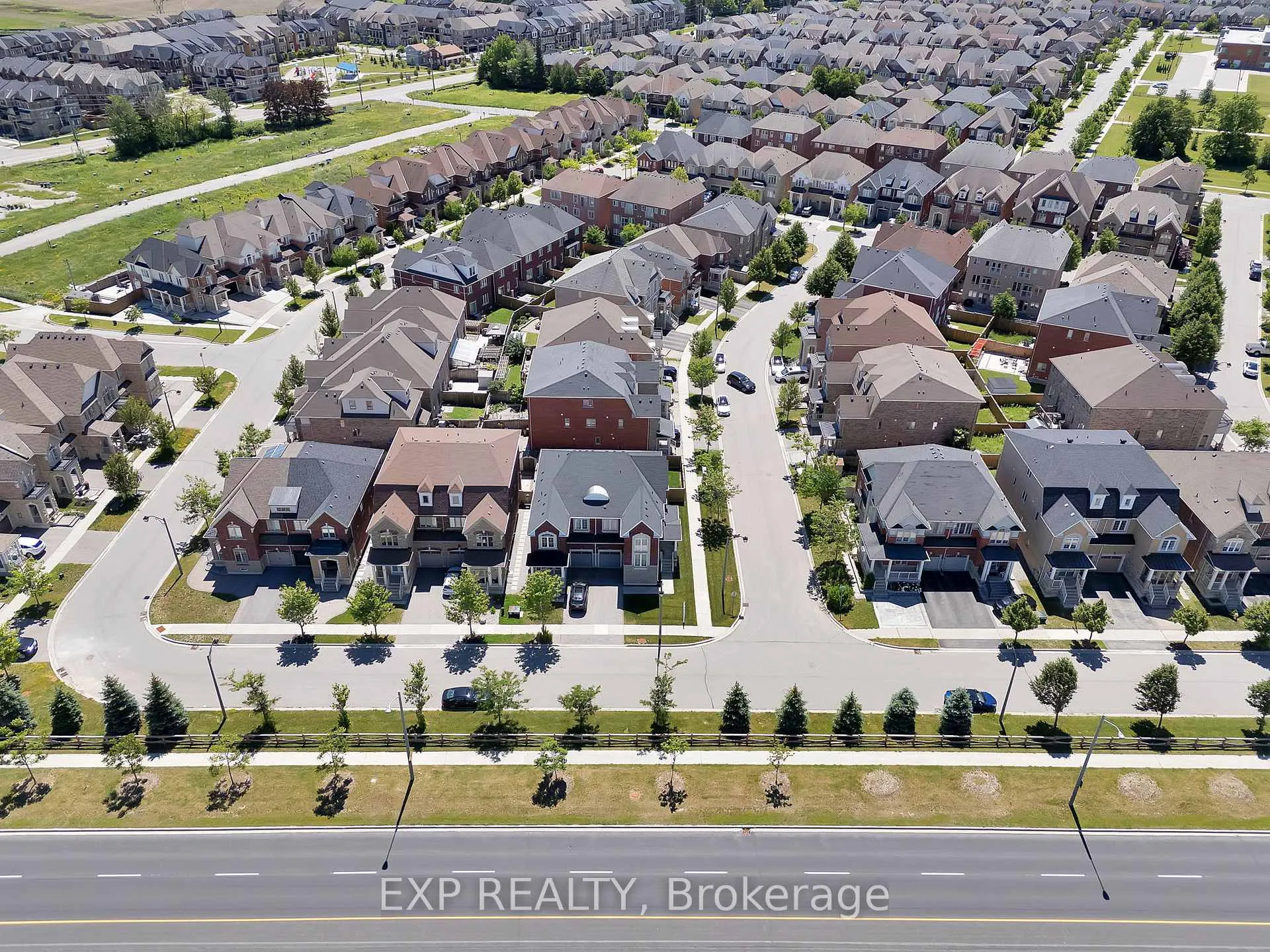 Photo 49 of 51 Living Crescent, Markham, Victoria Square — HOMEH