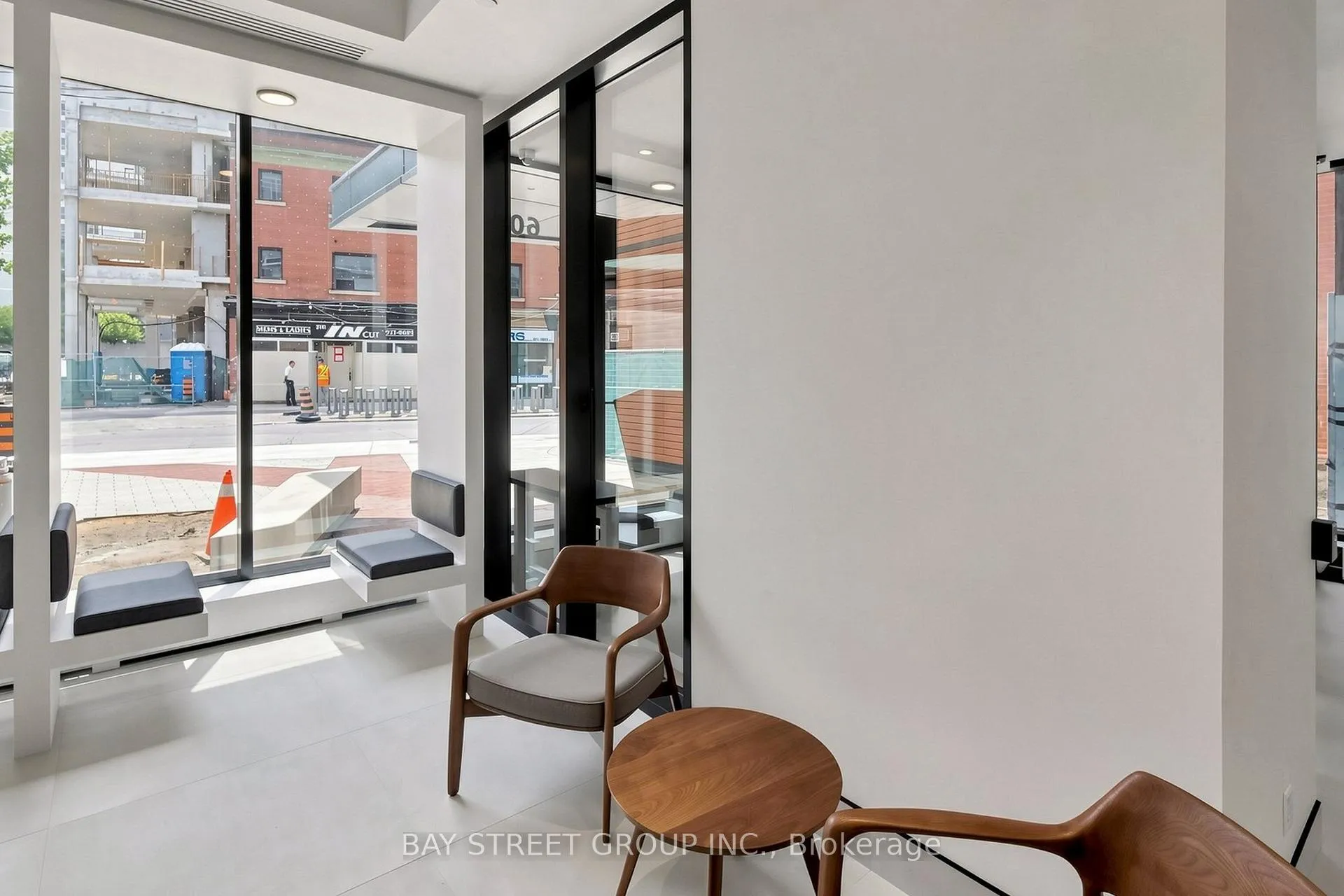 Photo 5 of Unit 2302, 609 Sherbourne Street, Toronto, North St. James Town — HOMEH