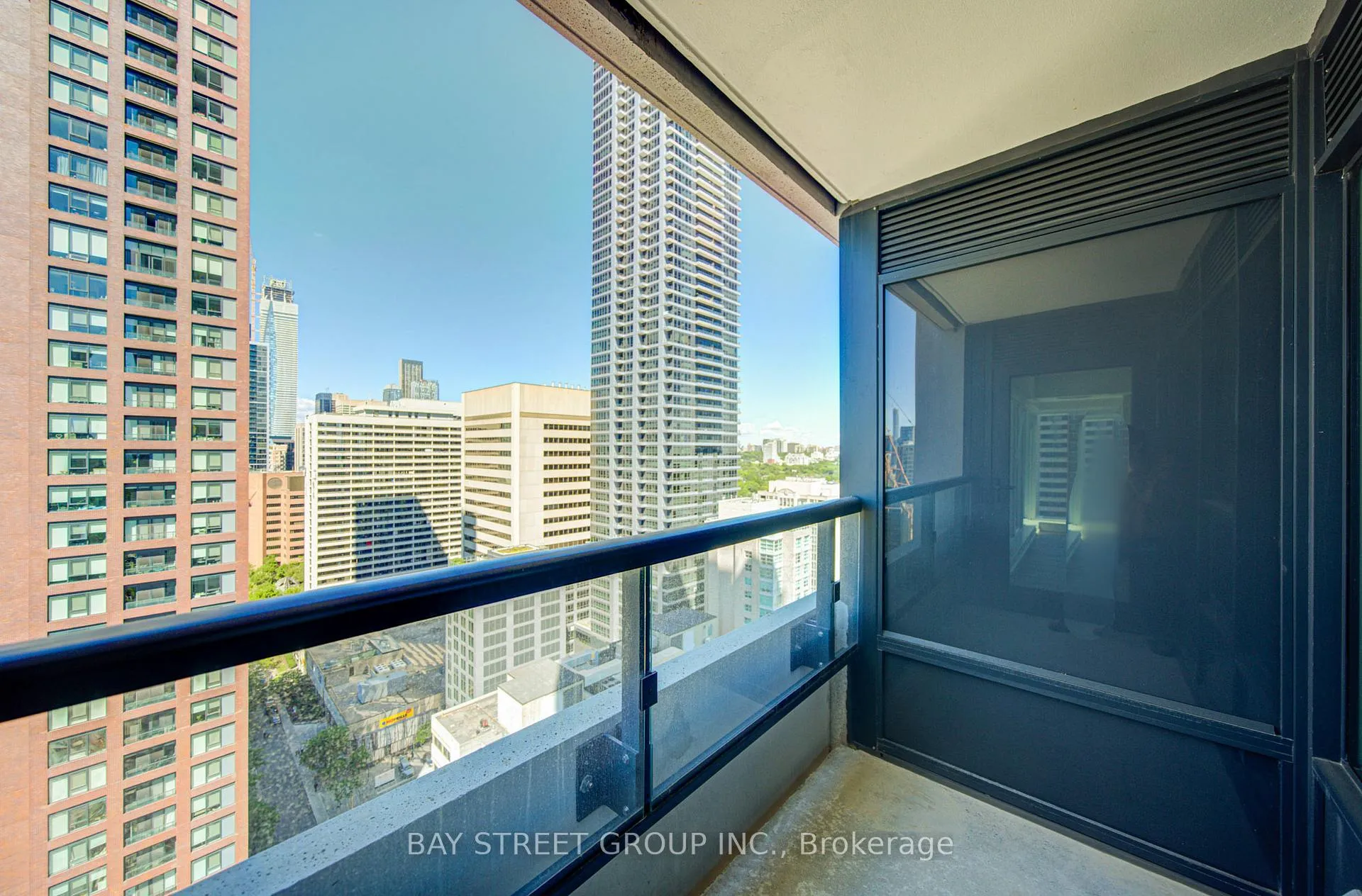 Photo 37 of Unit 2302, 609 Sherbourne Street, Toronto, North St. James Town — HOMEH