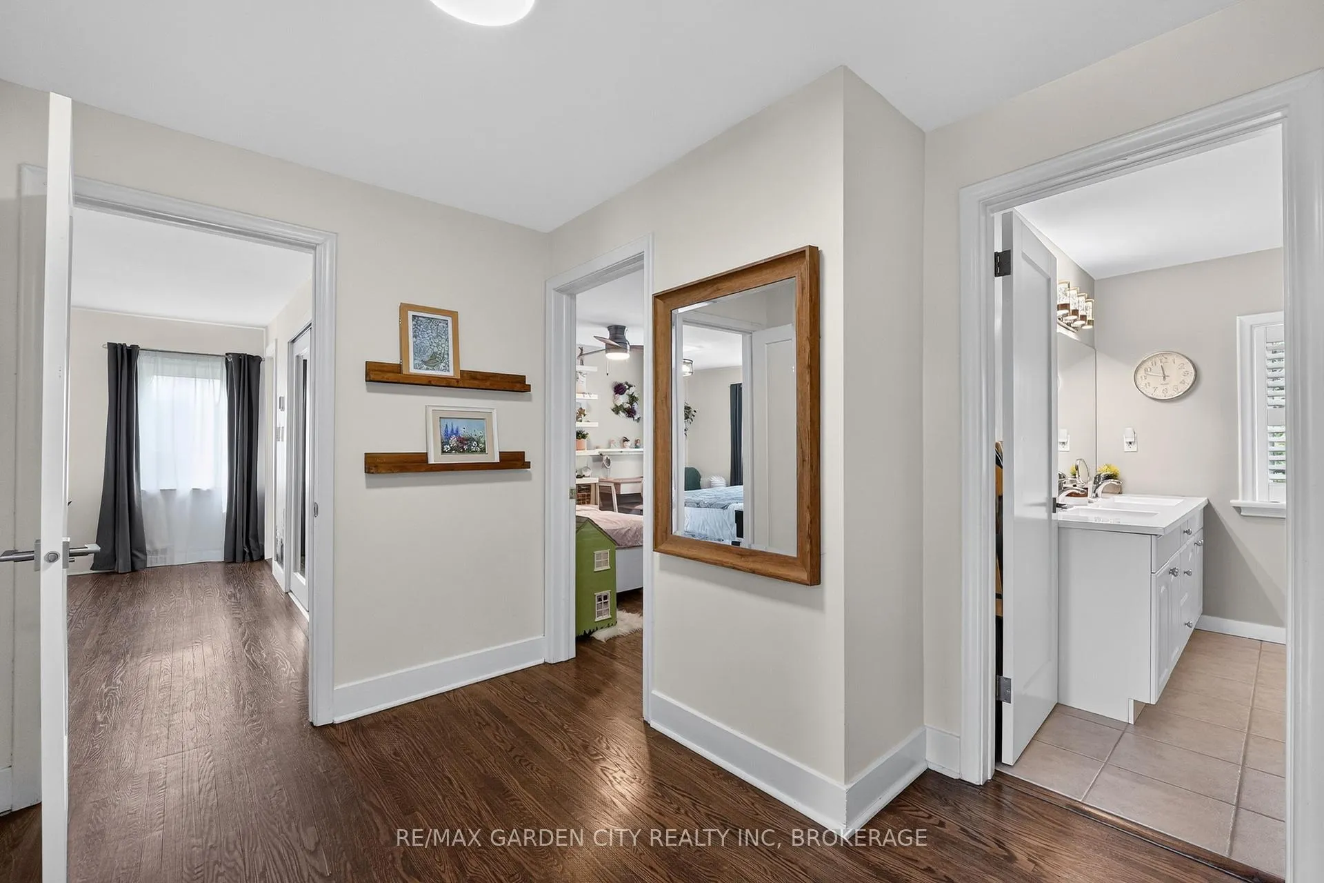 Photo 30 of 118 Riverdale Drive, St. Catharines, Old Glenridge — HOMEH