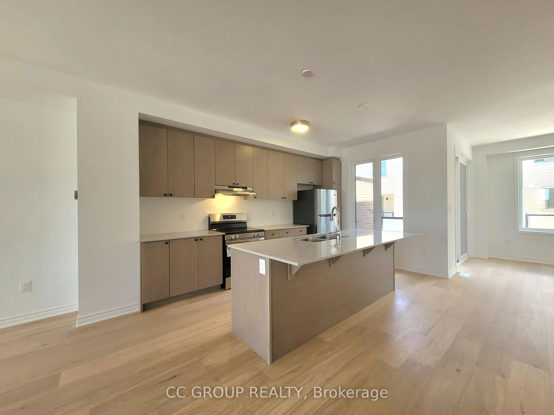 Photo 4 of 359 Stony Hill Blvd, Markham, Rural Markham — HOMEH