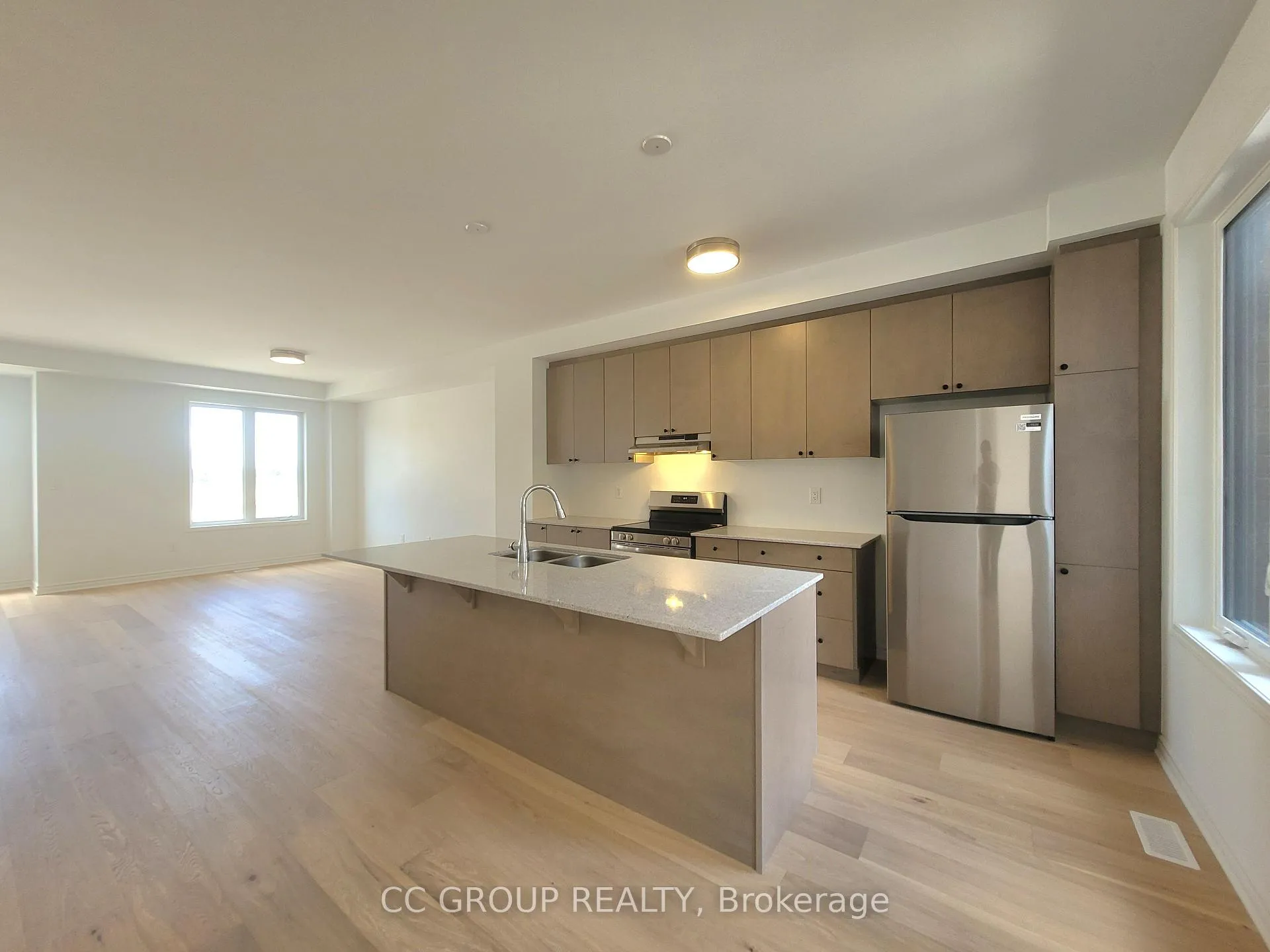 Photo 5 of 359 Stony Hill Blvd, Markham, Rural Markham — HOMEH