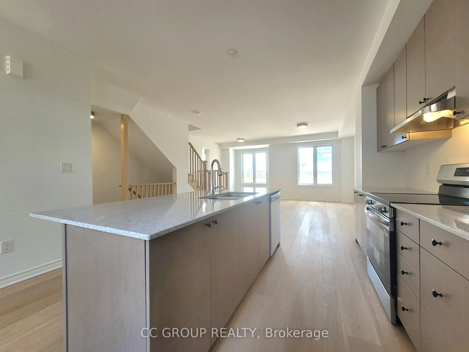 Photo 6 of 359 Stony Hill Blvd, Markham, Rural Markham — HOMEH