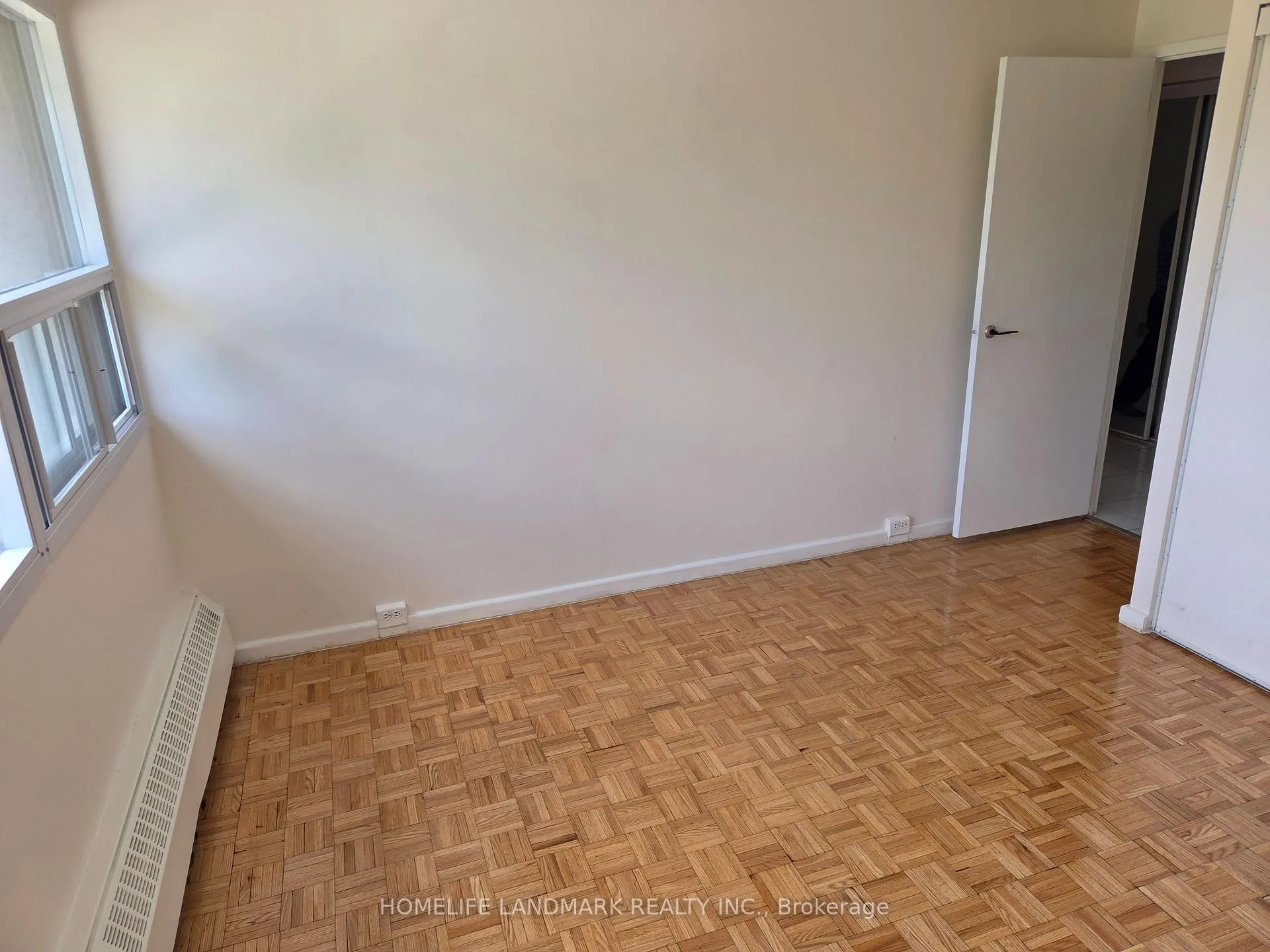 Photo 19 of Unit 301, 100 Leeward Glenway, Toronto, Flemingdon Park — HOMEH
