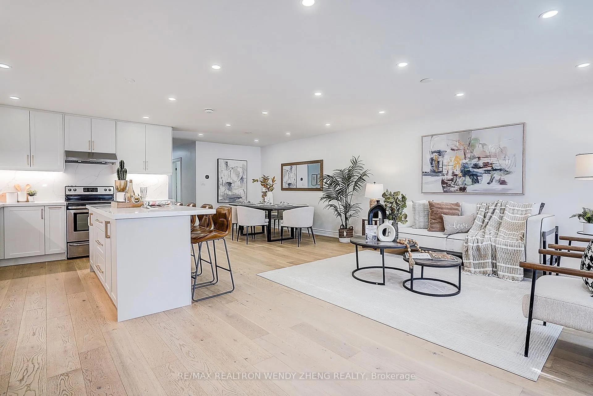 Photo 2 of 47 Sherwood Forest Drive, Markham, Bullock — HOMEH