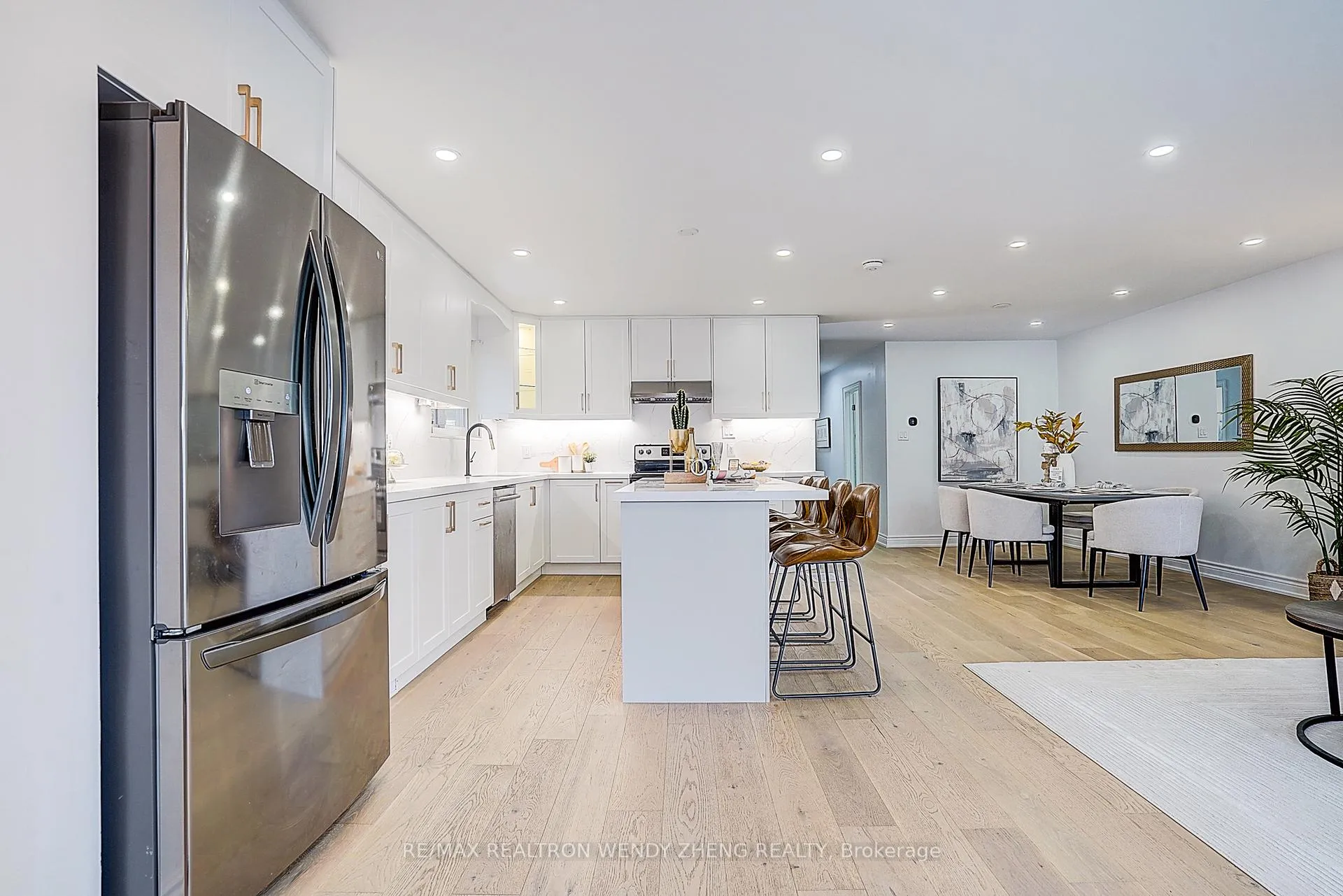 Photo 3 of 47 Sherwood Forest Drive, Markham, Bullock — HOMEH