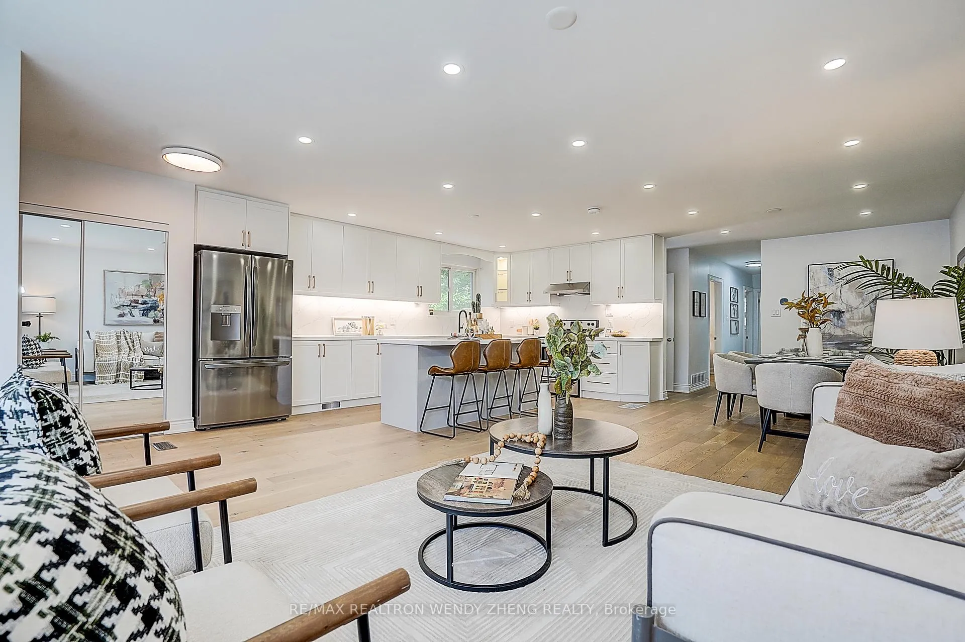 Photo 7 of 47 Sherwood Forest Drive, Markham, Bullock — HOMEH