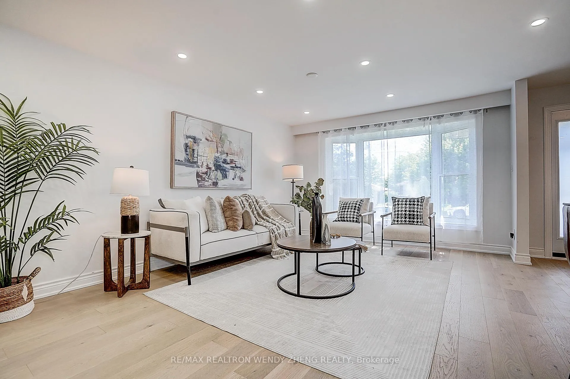 Photo 10 of 47 Sherwood Forest Drive, Markham, Bullock — HOMEH