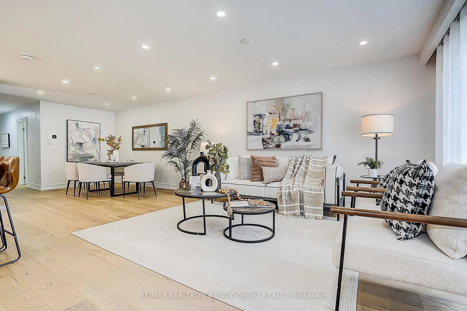 Photo 12 of 47 Sherwood Forest Drive, Markham, Bullock — HOMEH