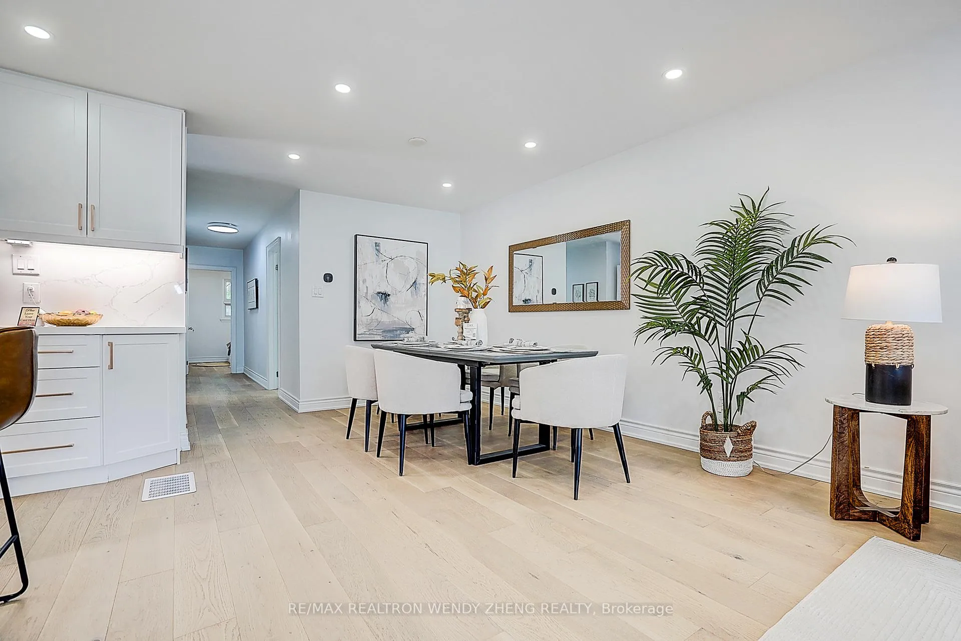 Photo 13 of 47 Sherwood Forest Drive, Markham, Bullock — HOMEH