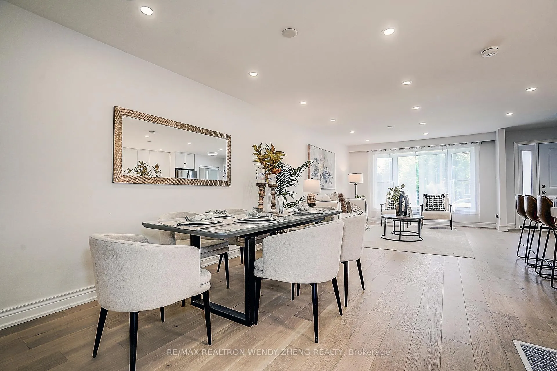Photo 16 of 47 Sherwood Forest Drive, Markham, Bullock — HOMEH