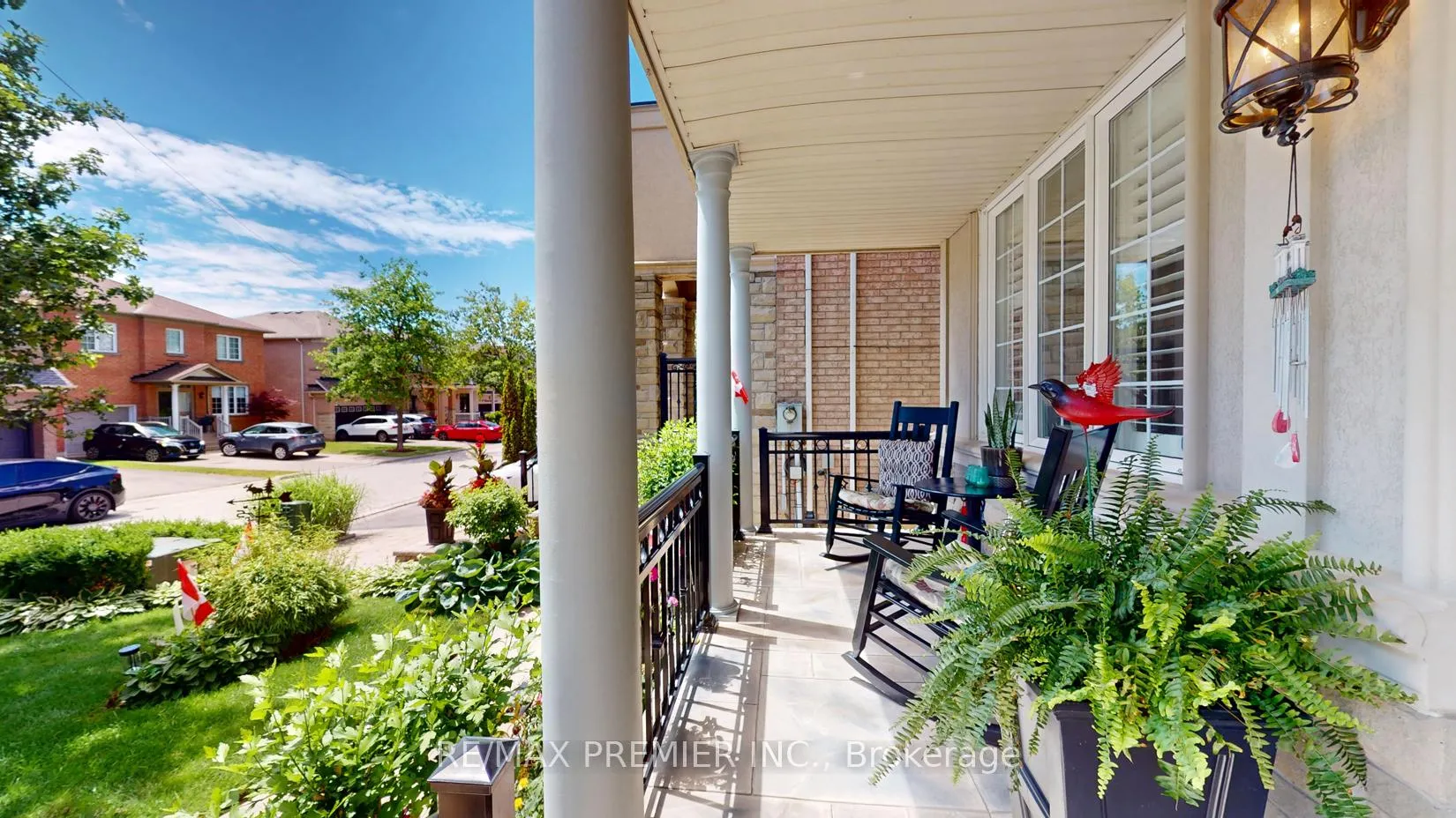 Photo 4 of 32 Timberwolf Crescent, Vaughan, Vellore Village — HOMEH