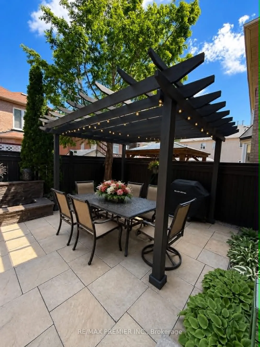 Photo 17 of 32 Timberwolf Crescent, Vaughan, Vellore Village — HOMEH