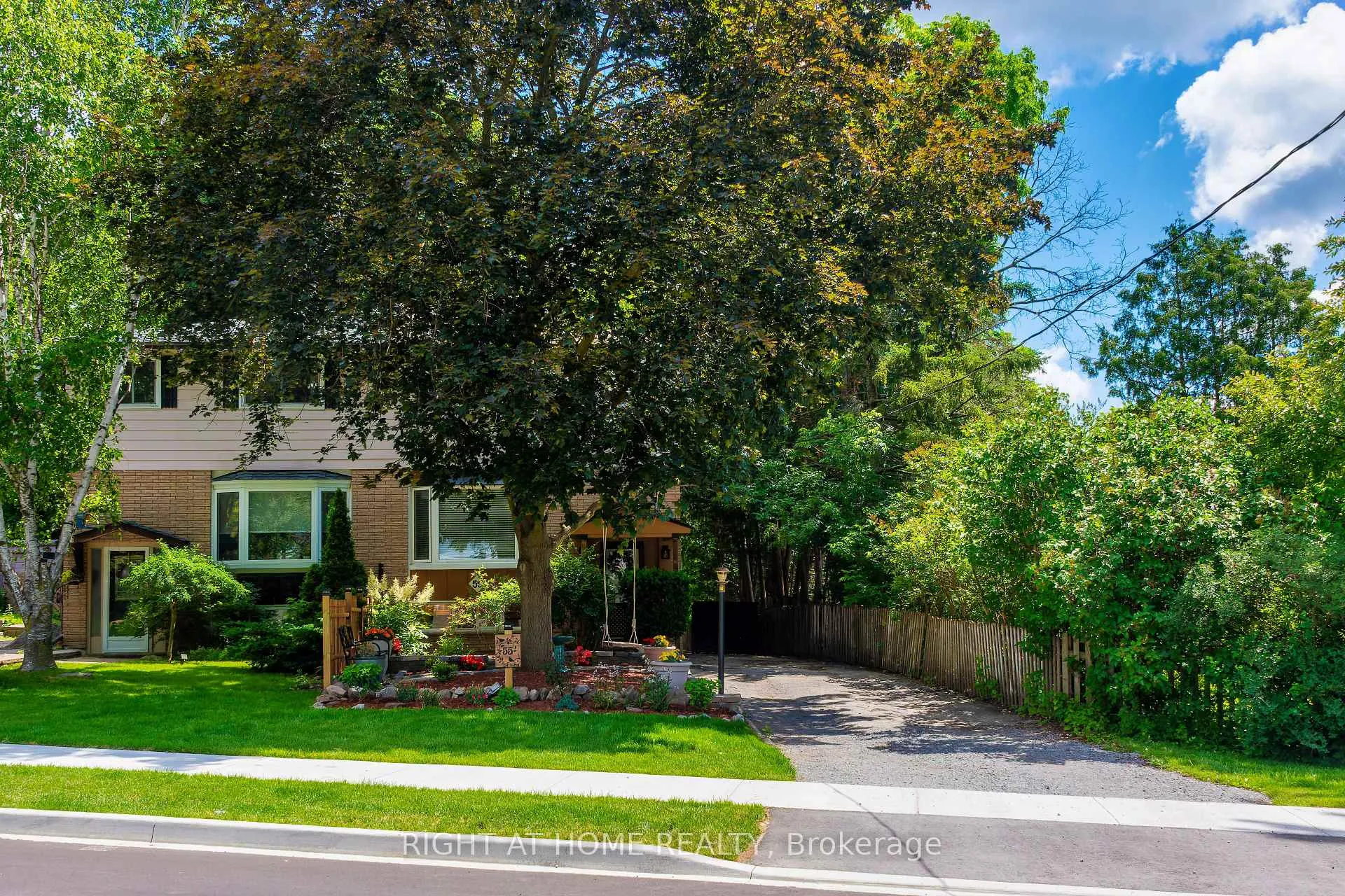Photo 1 of 55 Hillview Drive, Newmarket, Bristol-London — HOMEH