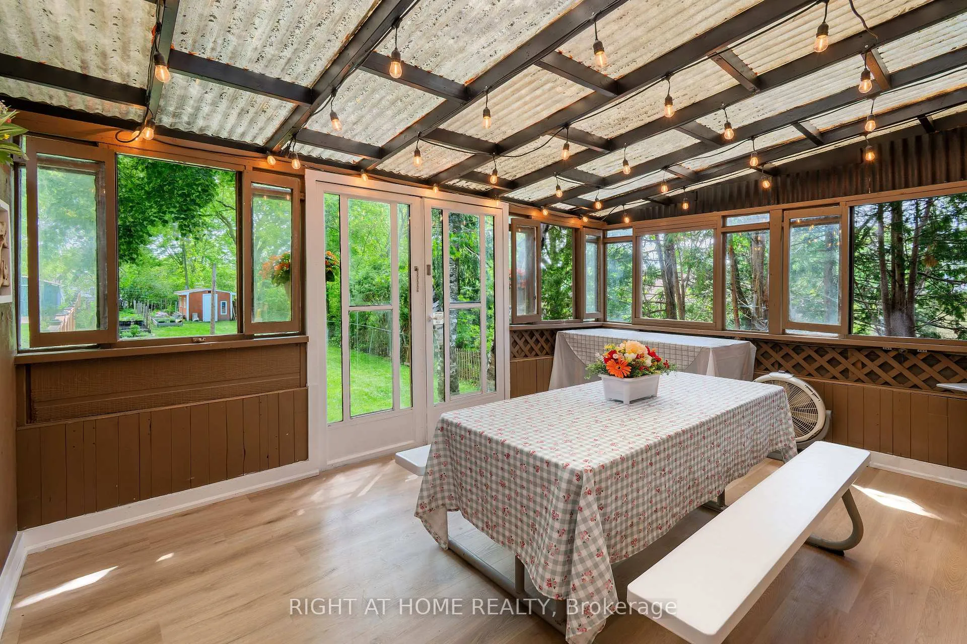 Photo 20 of 55 Hillview Drive, Newmarket, Bristol-London — HOMEH
