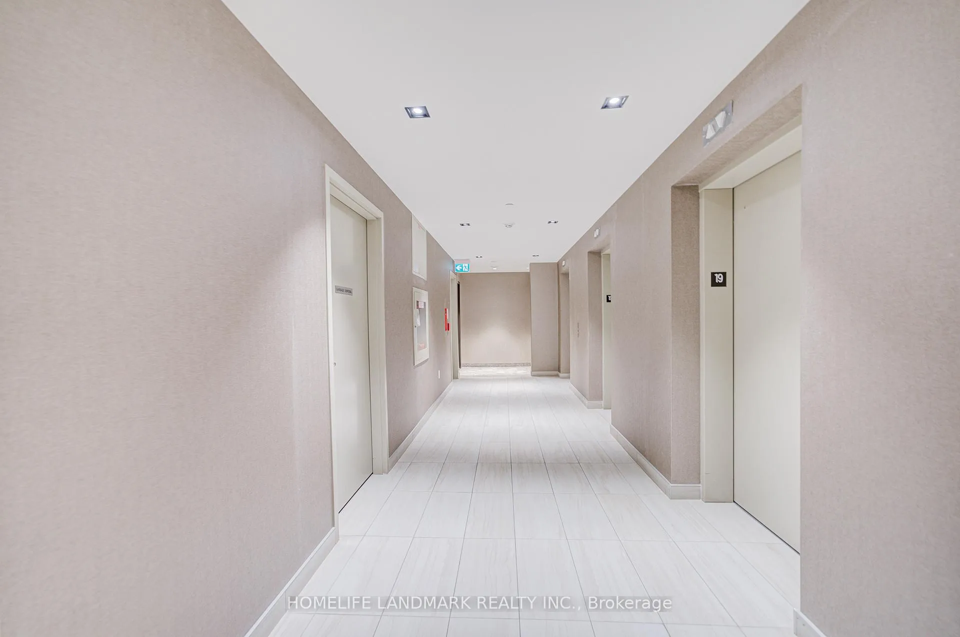 Photo 10 of Unit 1903, 38 Honeycrisp Crescent, Vaughan, Vaughan Corporate Centre — HOMEH