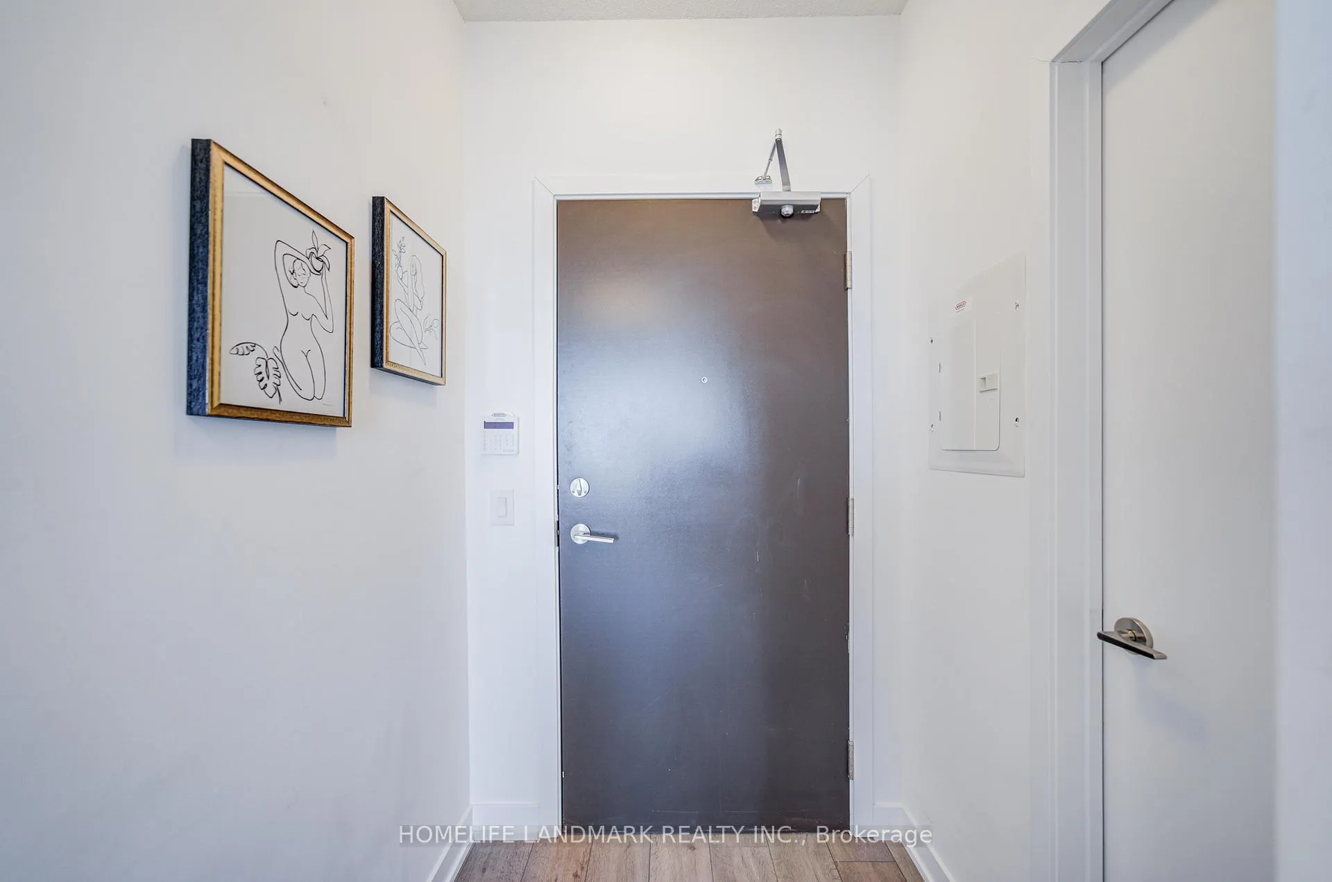 Photo 13 of Unit 1903, 38 Honeycrisp Crescent, Vaughan, Vaughan Corporate Centre — HOMEH