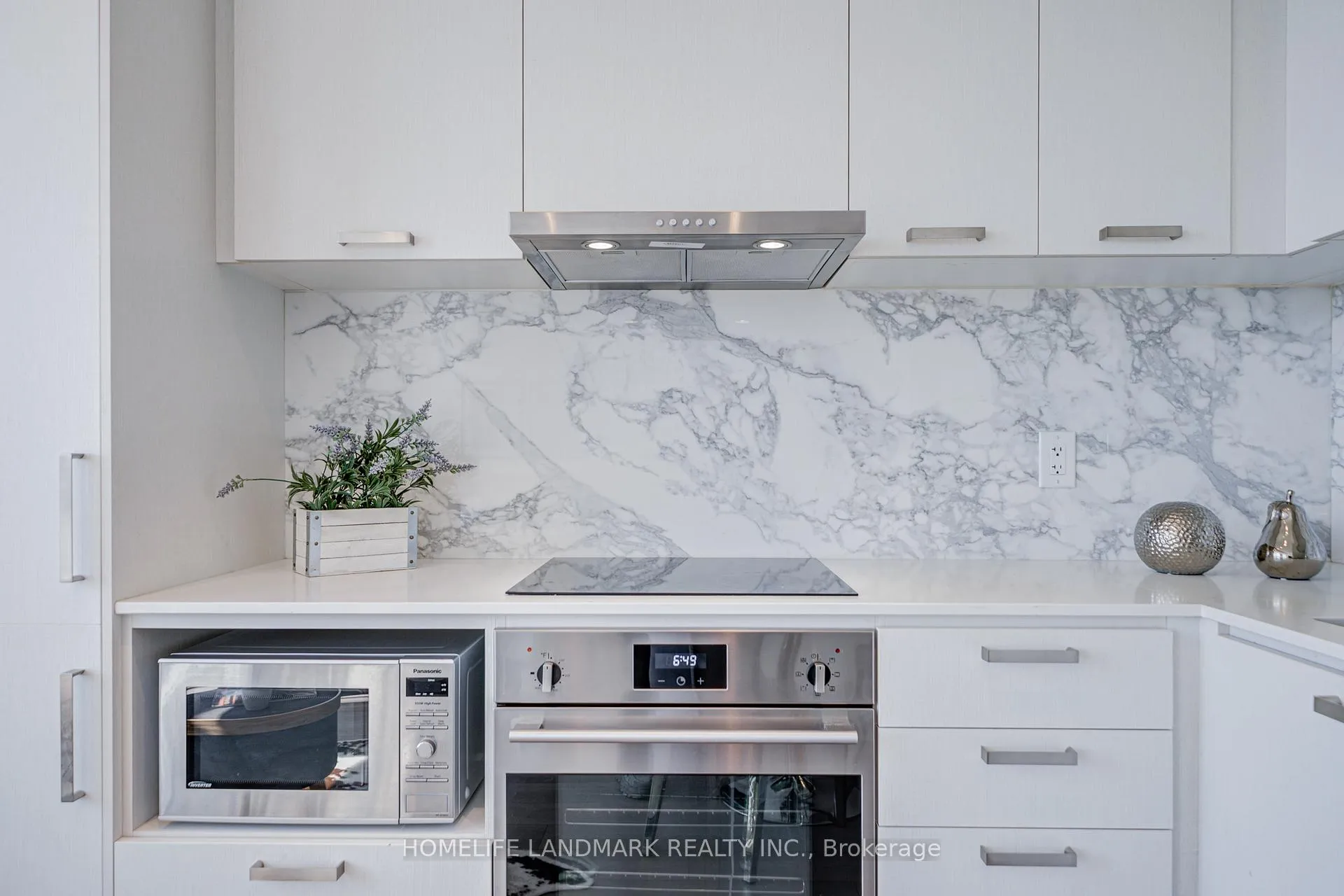Photo 22 of Unit 1903, 38 Honeycrisp Crescent, Vaughan, Vaughan Corporate Centre — HOMEH