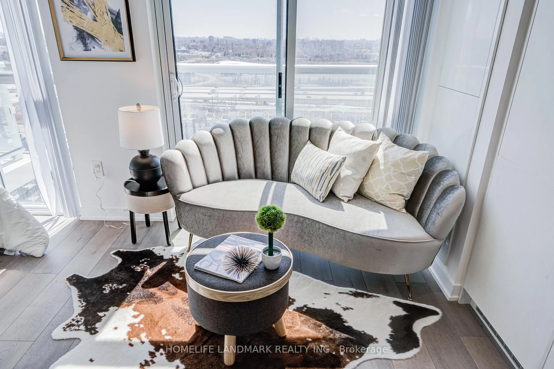 Photo 27 of Unit 1903, 38 Honeycrisp Crescent, Vaughan, Vaughan Corporate Centre — HOMEH