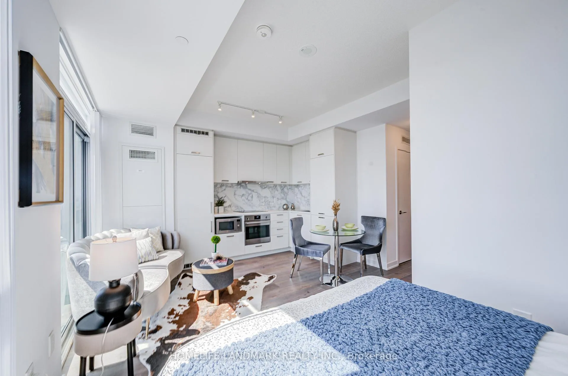 Photo 33 of Unit 1903, 38 Honeycrisp Crescent, Vaughan, Vaughan Corporate Centre — HOMEH