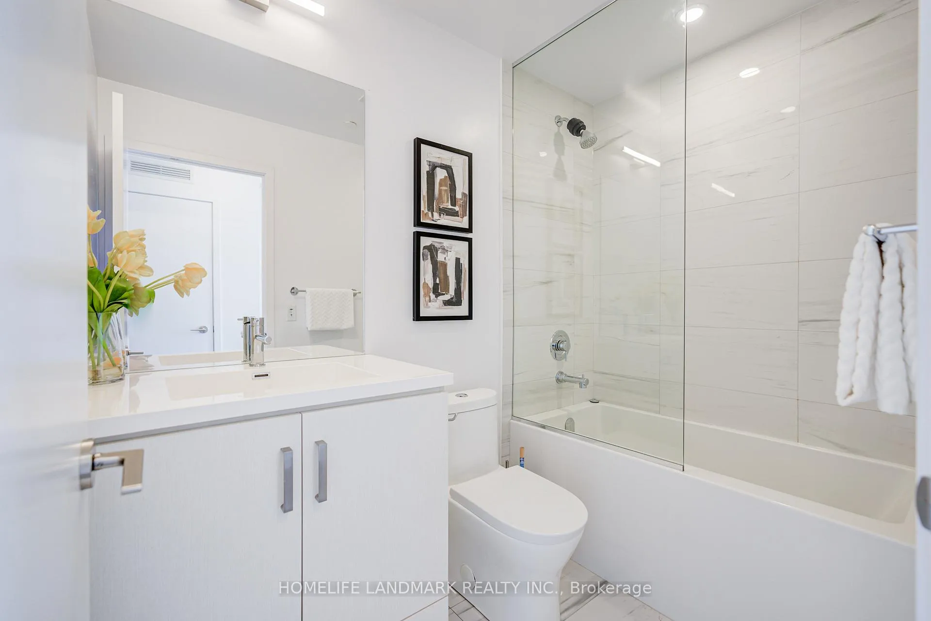 Photo 35 of Unit 1903, 38 Honeycrisp Crescent, Vaughan, Vaughan Corporate Centre — HOMEH