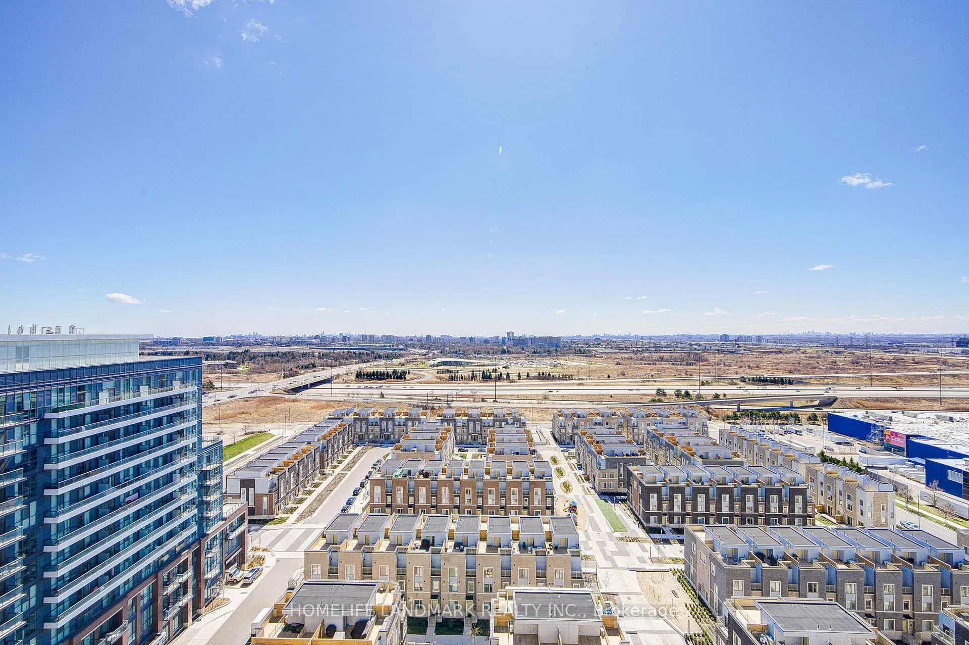 Photo 40 of Unit 1903, 38 Honeycrisp Crescent, Vaughan, Vaughan Corporate Centre — HOMEH