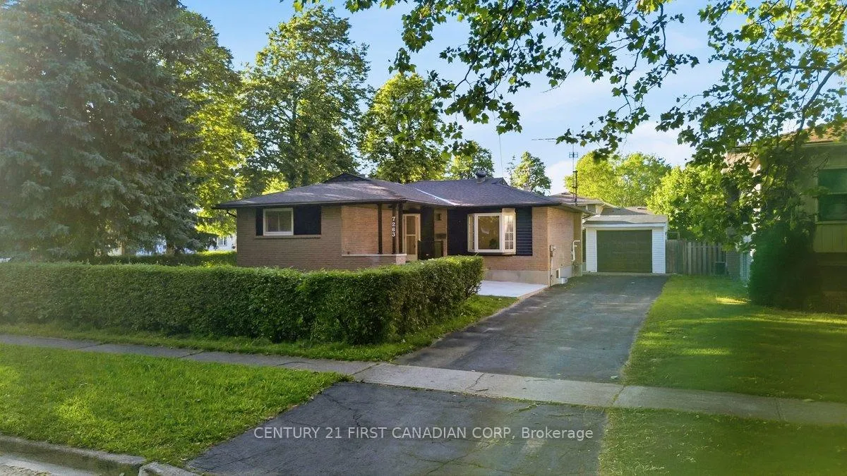 Photo 1 of 7263 Maywood Street, Niagara Falls, Morrison — HOMEH