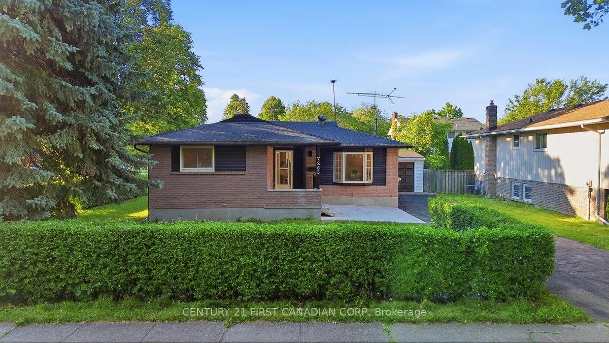 Photo 3 of 7263 Maywood Street, Niagara Falls, Morrison — HOMEH