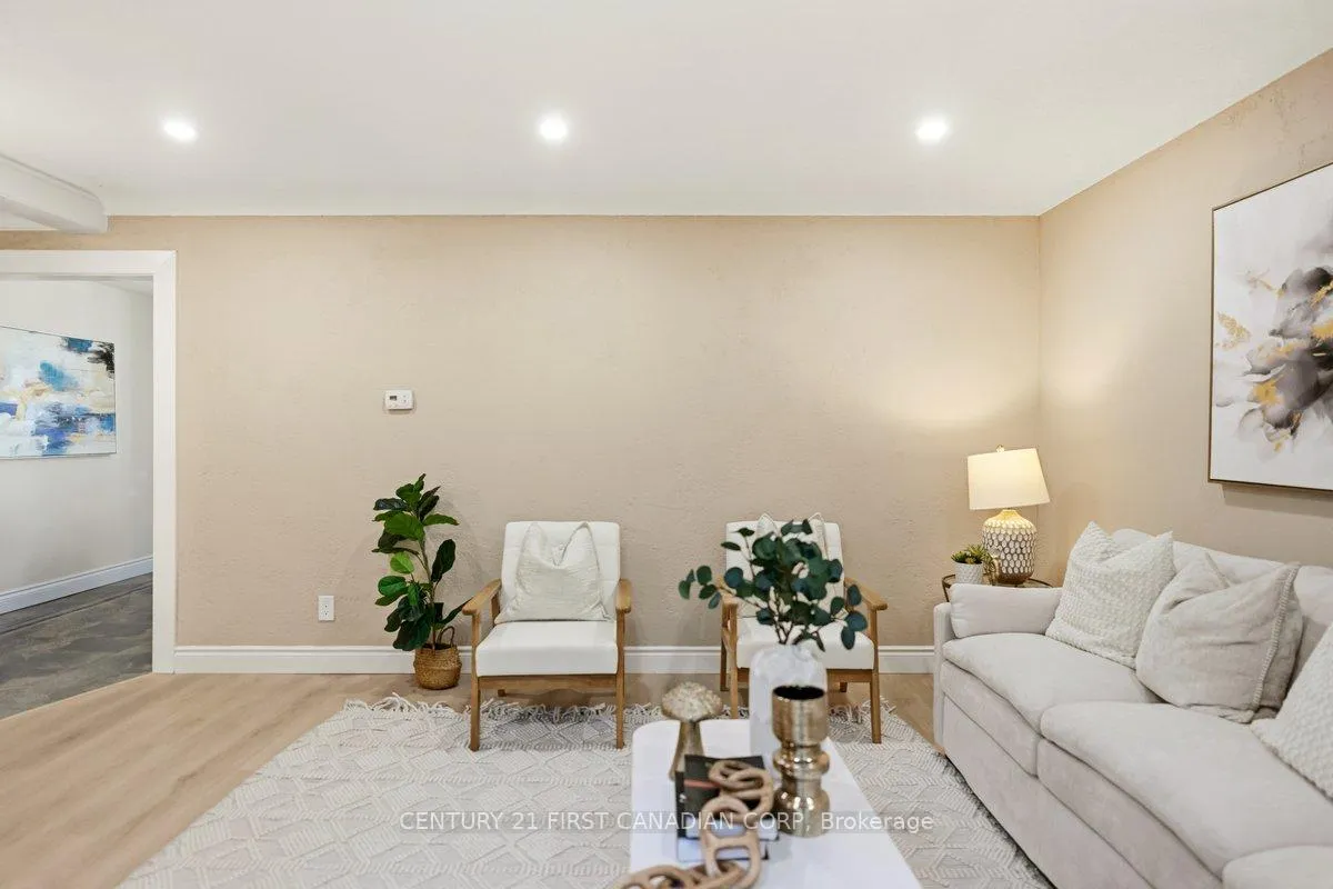 Photo 6 of 7263 Maywood Street, Niagara Falls, Morrison — HOMEH