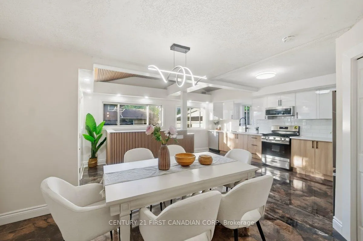 Photo 8 of 7263 Maywood Street, Niagara Falls, Morrison — HOMEH