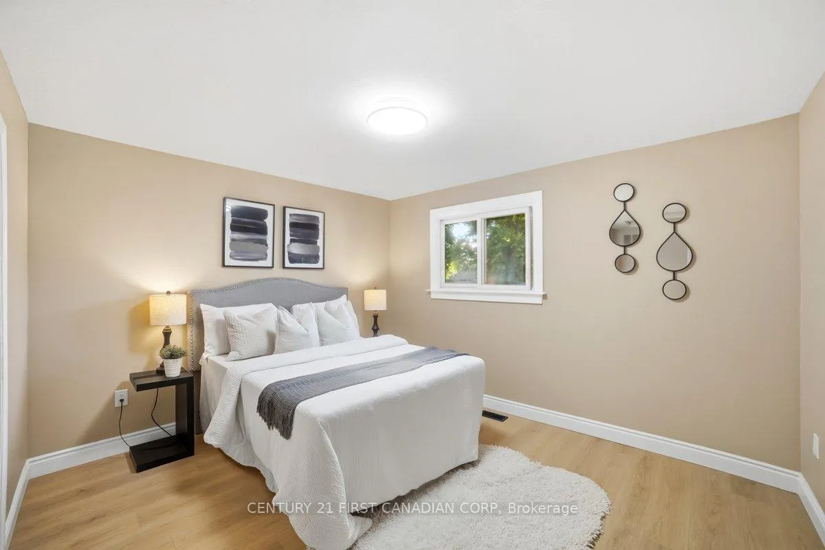 Photo 16 of 7263 Maywood Street, Niagara Falls, Morrison — HOMEH