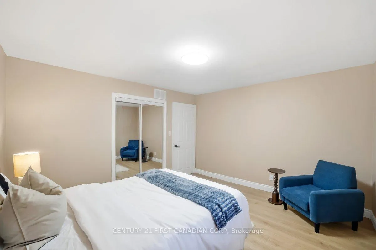 Photo 23 of 7263 Maywood Street, Niagara Falls, Morrison — HOMEH