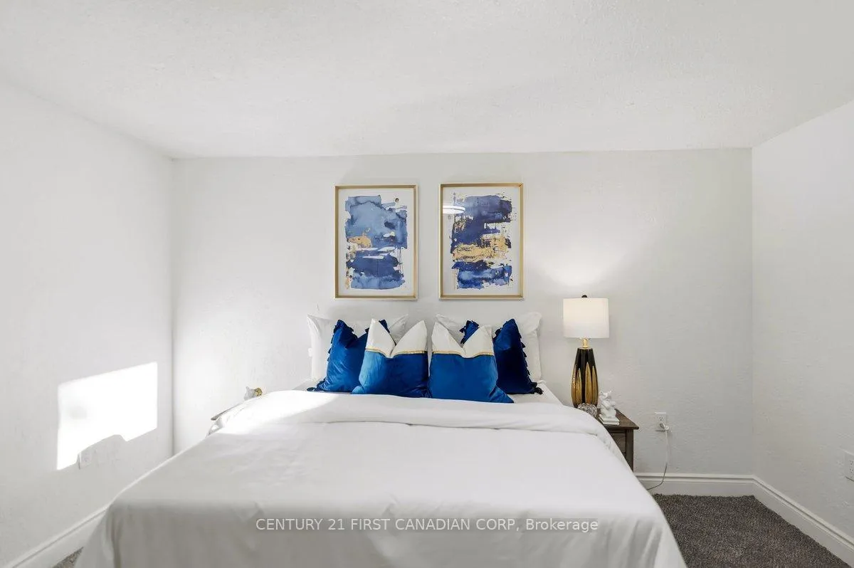 Photo 28 of 7263 Maywood Street, Niagara Falls, Morrison — HOMEH
